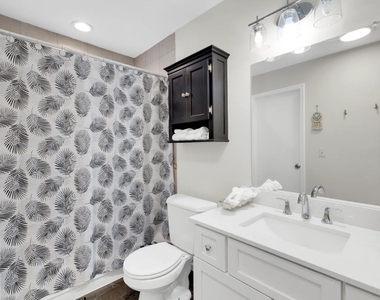 379 Sandhurst Circle - Photo Thumbnail 14