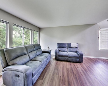 76 Cambridge Avenue - Photo Thumbnail 5