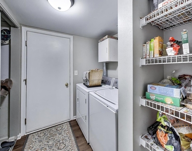 76 Cambridge Avenue - Photo Thumbnail 13