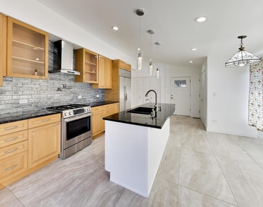 4641 Locust Avenue - Photo Thumbnail 11