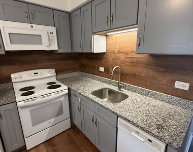10351 Chaucer Street - Photo Thumbnail 2