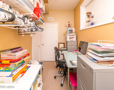 4251 W Montrose Avenue - Photo Thumbnail 13