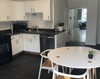 2643 N Mildred Avenue - Photo Thumbnail 9