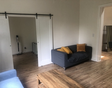 2643 N Mildred Avenue - Photo Thumbnail 3