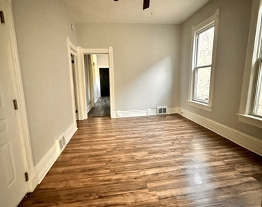 1302 E 72nd Street - Photo Thumbnail 4
