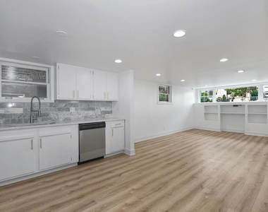 2735 N Mozart Street - Photo Thumbnail 1