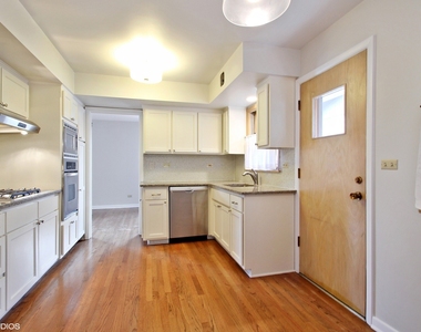 8732 W North Terrace - Photo Thumbnail 3