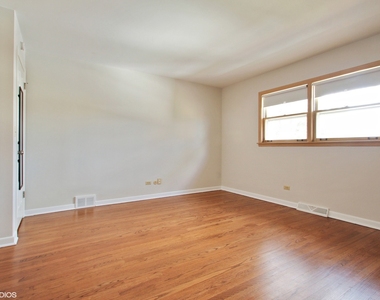 8732 W North Terrace - Photo Thumbnail 5