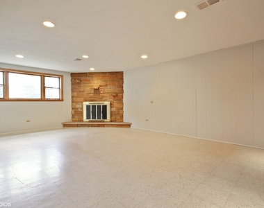 8732 W North Terrace - Photo Thumbnail 10