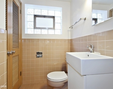 8732 W North Terrace - Photo Thumbnail 9