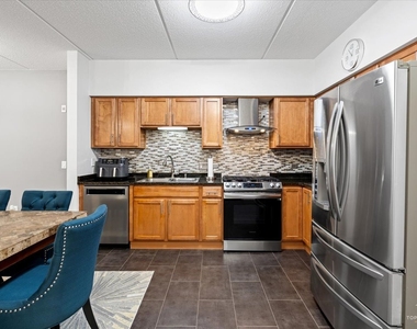 3501 Wellington Court - Photo Thumbnail 2