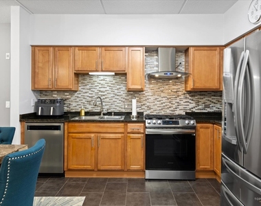 3501 Wellington Court - Photo Thumbnail 3