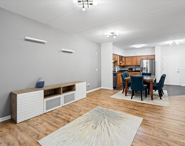 3501 Wellington Court - Photo Thumbnail 9