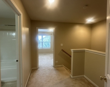 3376 Bradbury Circle - Photo Thumbnail 11