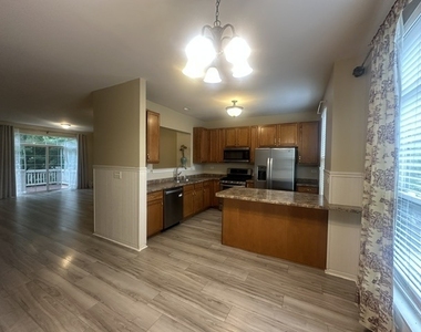 3376 Bradbury Circle - Photo Thumbnail 5