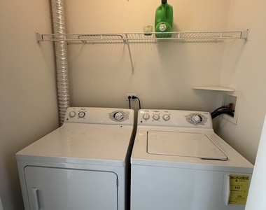 2503 Oak Tree Lane - Photo Thumbnail 10