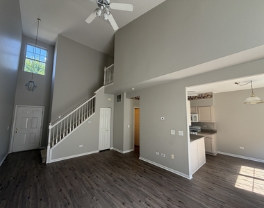 2503 Oak Tree Lane - Photo Thumbnail 5