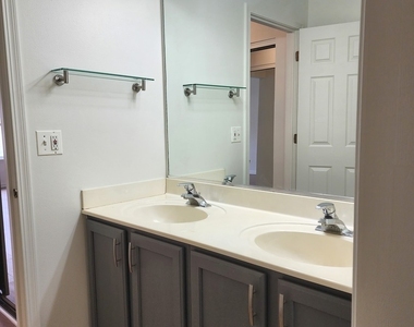 2884 Falling Waters Lane - Photo Thumbnail 20