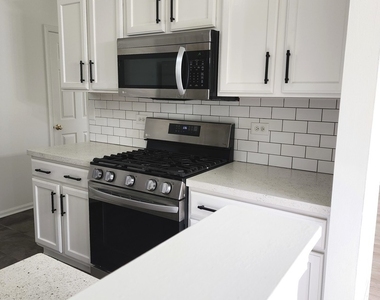 2884 Falling Waters Lane - Photo Thumbnail 7