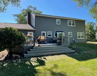 102 N Stauffer Drive - Photo Thumbnail 1