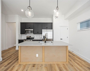 8009 Cora Street - Photo Thumbnail 15