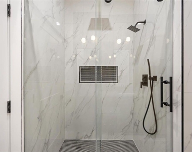 8009 Cora Street - Photo Thumbnail 20