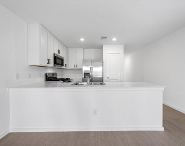 28727 Texas Plains Drive - Photo Thumbnail 5