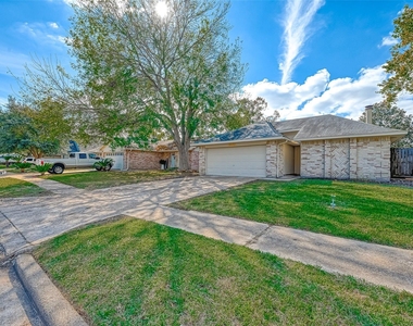 16938 Enchanted Circle E - Photo Thumbnail 1