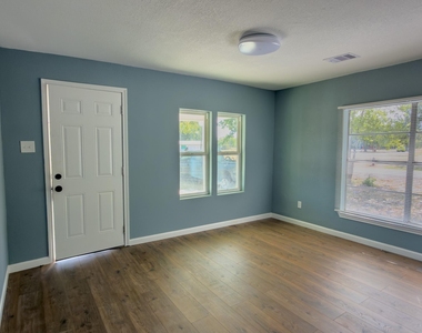 711 Jefferson Street - Photo Thumbnail 34