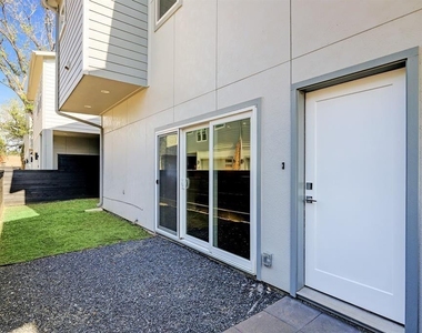 1906 Jack Oak Avenue - Photo Thumbnail 1