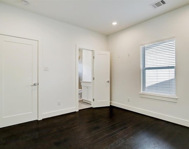1906 Jack Oak Avenue - Photo Thumbnail 19