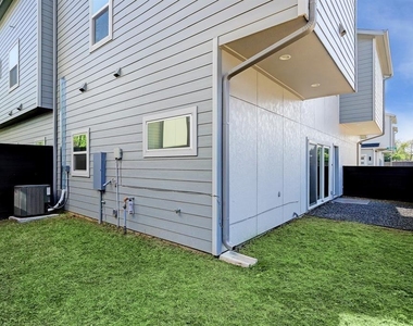 1906 Jack Oak Avenue - Photo Thumbnail 21