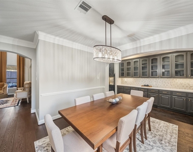 16919 Fondness Park Drive - Photo Thumbnail 10