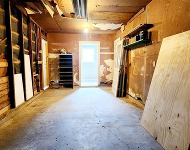 113 Laurel Street - Photo Thumbnail 20