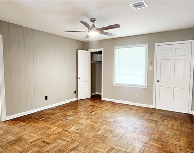 113 Laurel Street - Photo Thumbnail 4