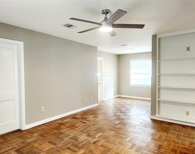 113 Laurel Street - Photo Thumbnail 3