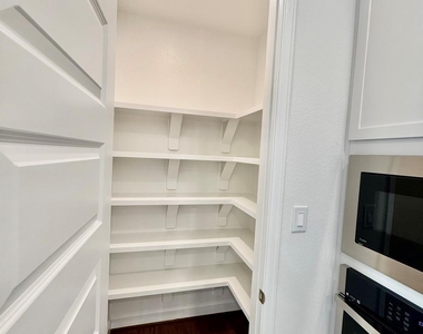 30959 Radke Estates Drive - Photo Thumbnail 7