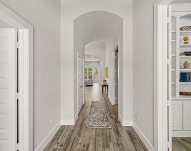 2714 Coastal Trail - Photo Thumbnail 3