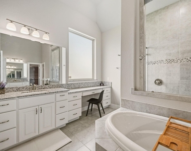 2714 Coastal Trail - Photo Thumbnail 18