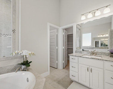 2714 Coastal Trail - Photo Thumbnail 19