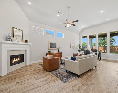 2714 Coastal Trail - Photo Thumbnail 12