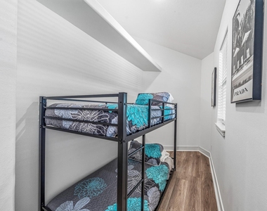 2644 Linda Ln - Photo Thumbnail 24