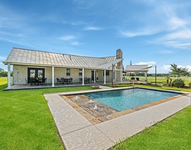 2644 Linda Ln - Photo Thumbnail 5