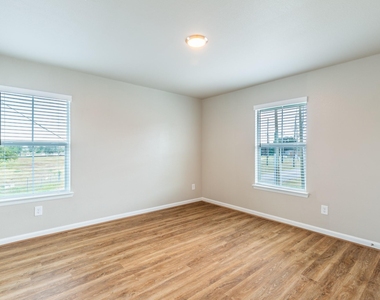 219 Park Place Circle - Photo Thumbnail 17