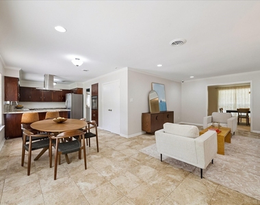 9777 Larston Street - Photo Thumbnail 7