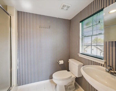 9777 Larston Street - Photo Thumbnail 15