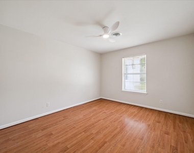9777 Larston Street - Photo Thumbnail 19