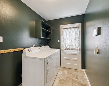 9777 Larston Street - Photo Thumbnail 9
