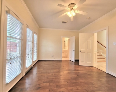 2508 South Boulevard - Photo Thumbnail 11