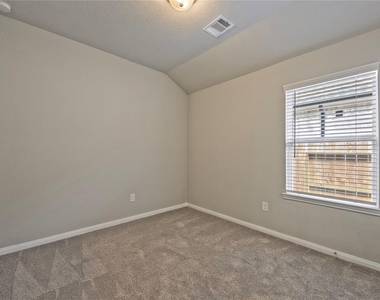 17502 Rosette Grass Drive - Photo Thumbnail 13